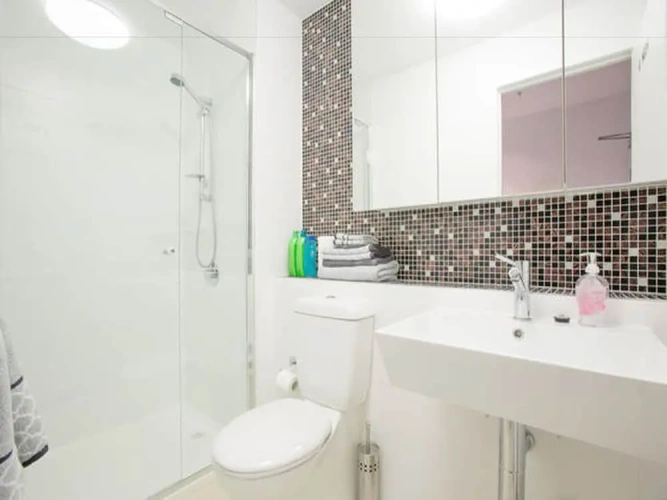 2 Bedrooms Apartment with balcony and with city view