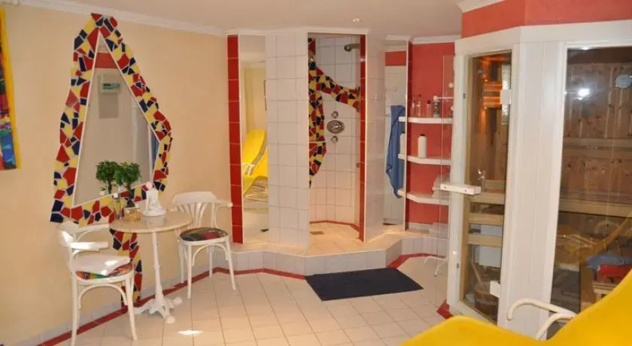 Zwatz Ottilie; Appartement