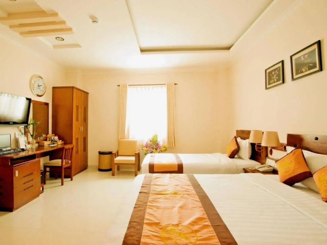 Adora Hotel