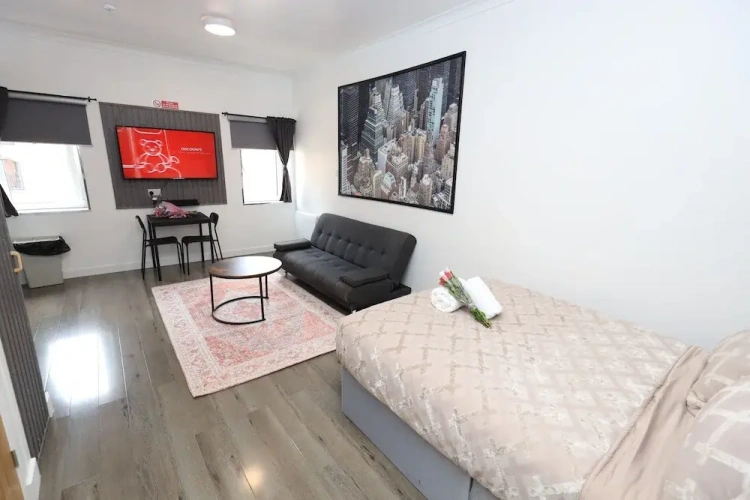 Superior Studio