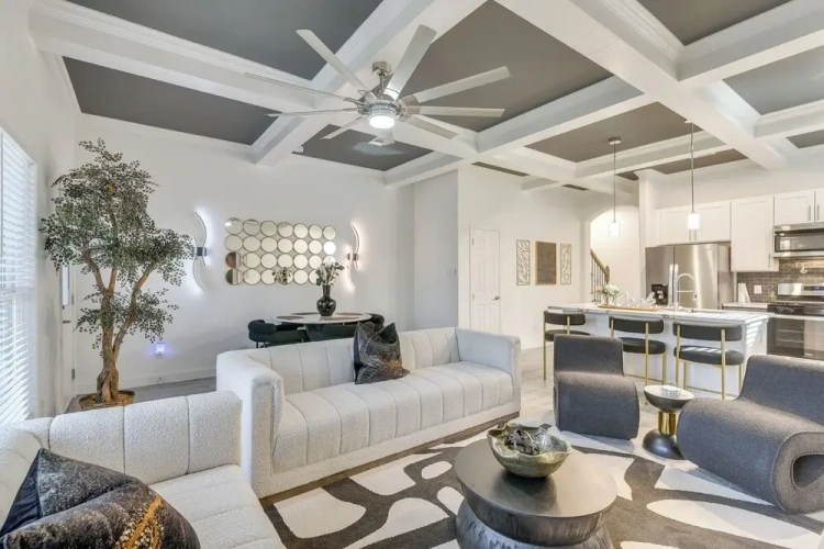 3 Bedrooms Apartment
