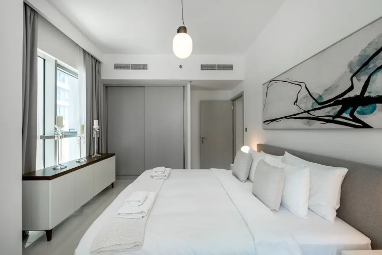 Chic 1BR in Emaar Beachfront