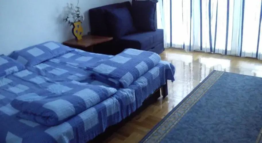 Ritz Apartments
