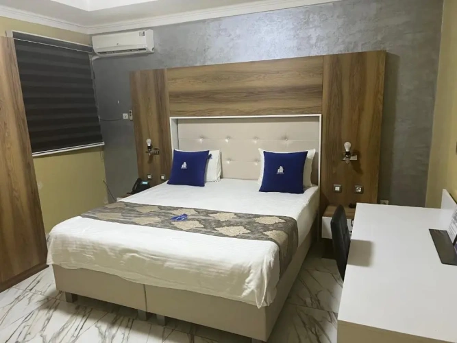 Deluxe Single room