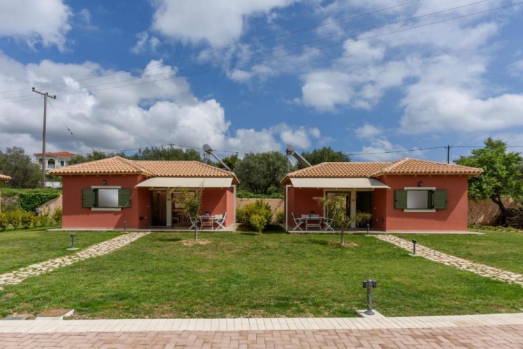 2 Bedrooms Cottage