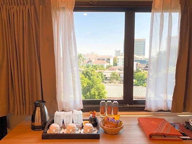 Deluxe Twin room with balcony
