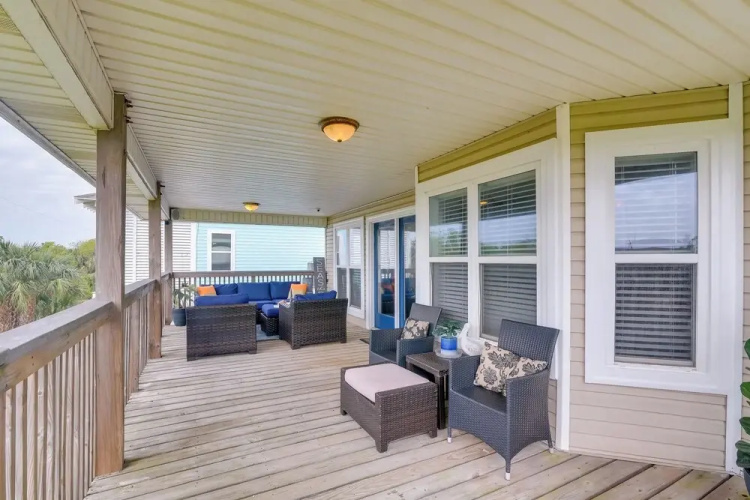 Furnished Patio & Deck: Galveston Escape!