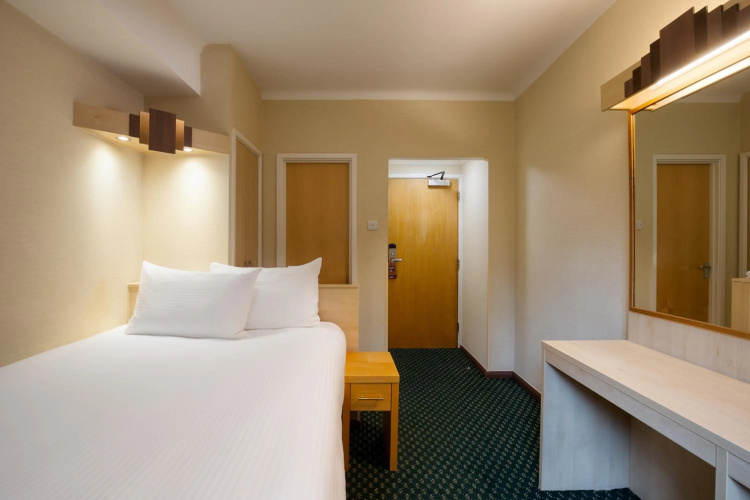Tavistock Hotel photo 25