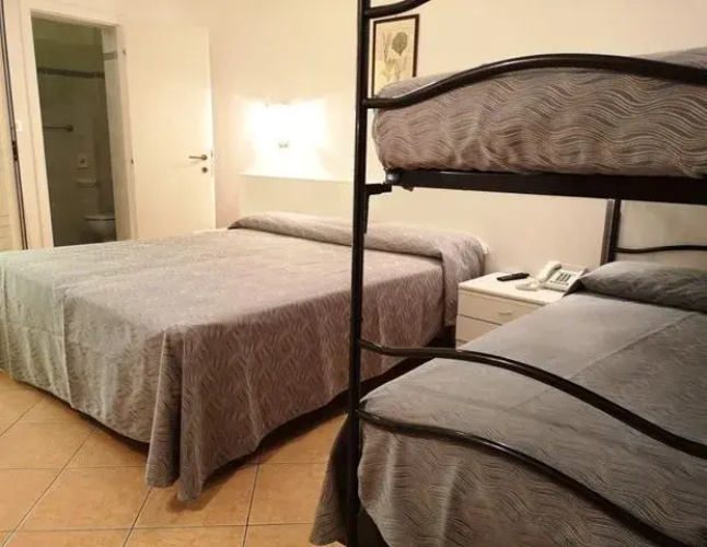 Hotel Athena