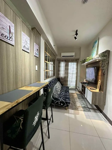 1 Bedroom Standard Family room with balcony