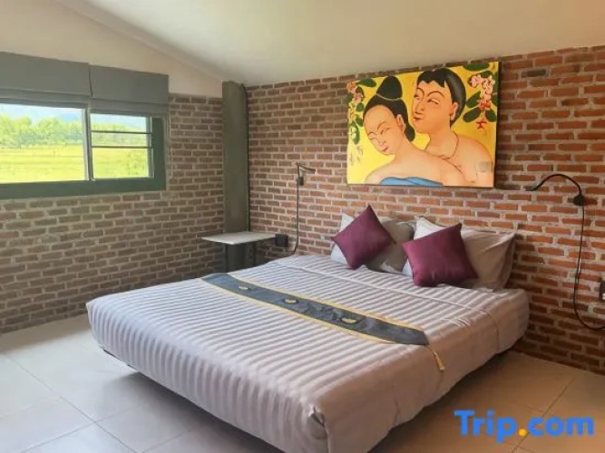 Standard room with mountain view