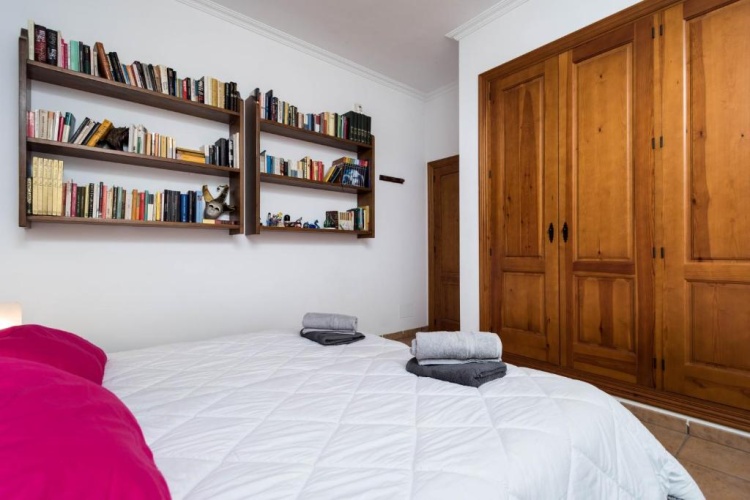 4 Bedrooms Villa