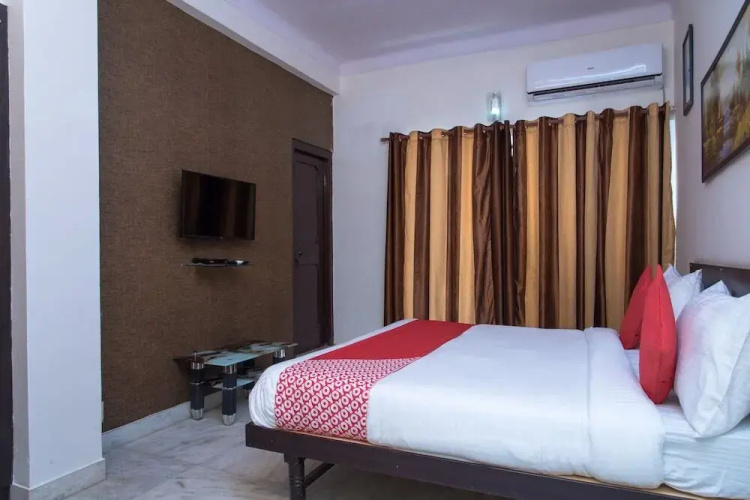 Hotel Kalika Palace