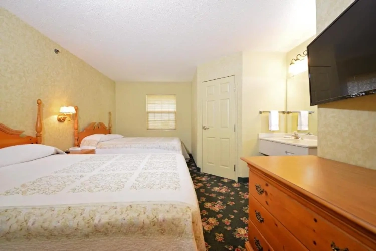 Standard Quadruple room