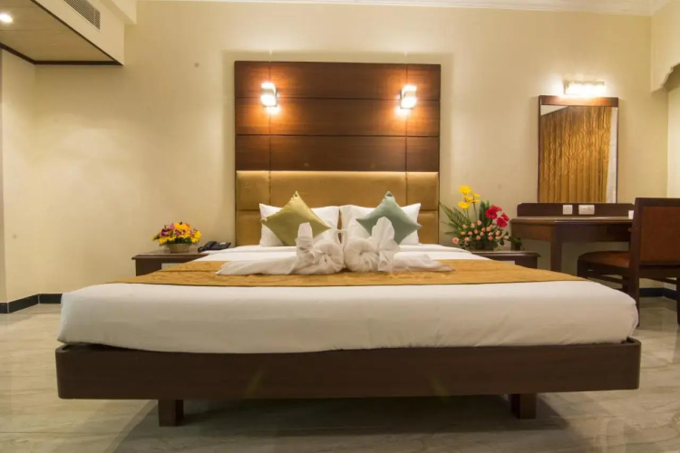 Shenbaga Hotel & Convention Center