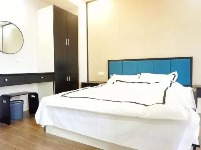 Zhenfeng Business Hotel