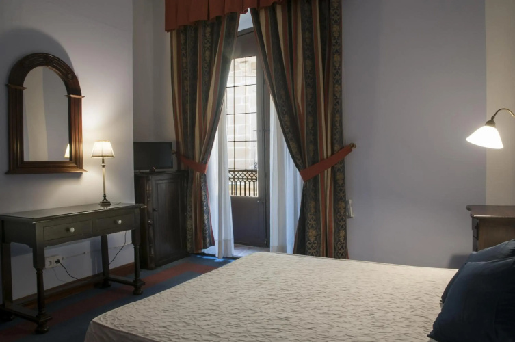Hotel Alvar Fañez