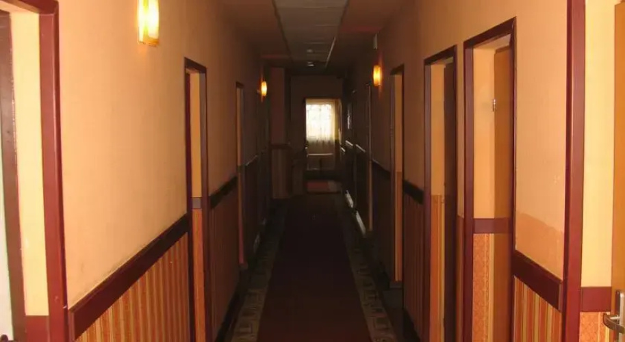 Pass Hotel