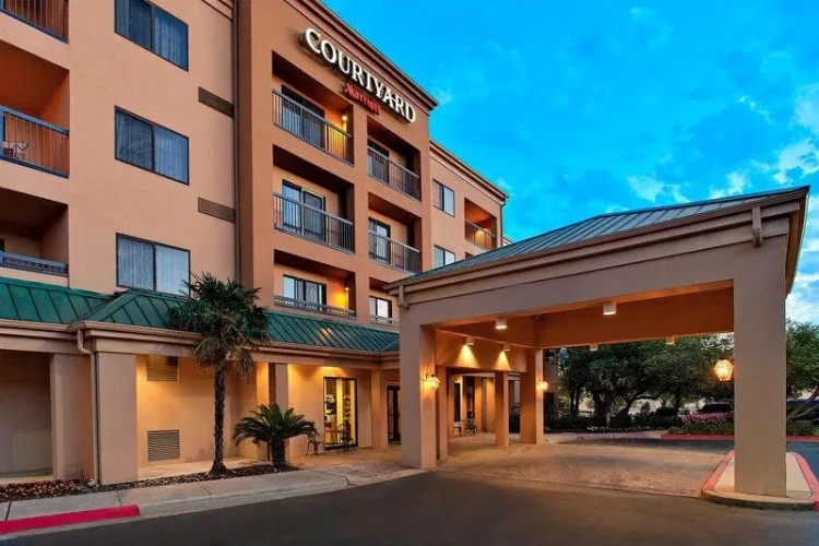 Standard Quintuple room