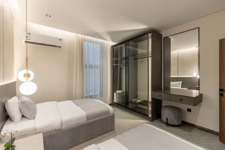 Three BR Luxurious & Spacious Flat in Almadinah