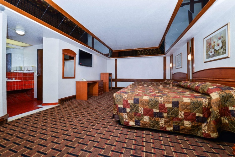 Quadruple Suite