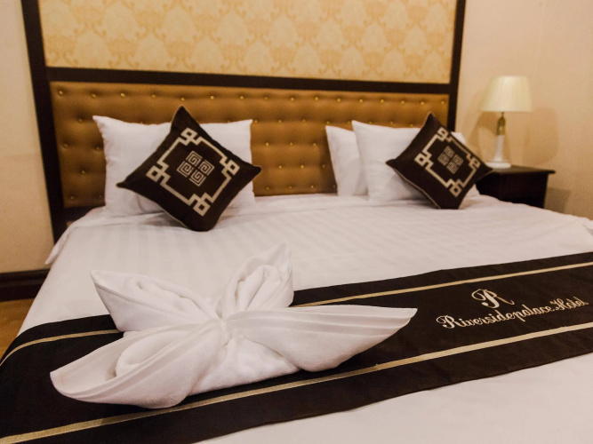Charming Riverside Hotel