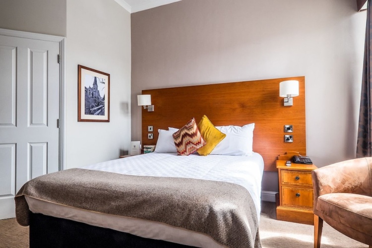 Red Lion Hotel