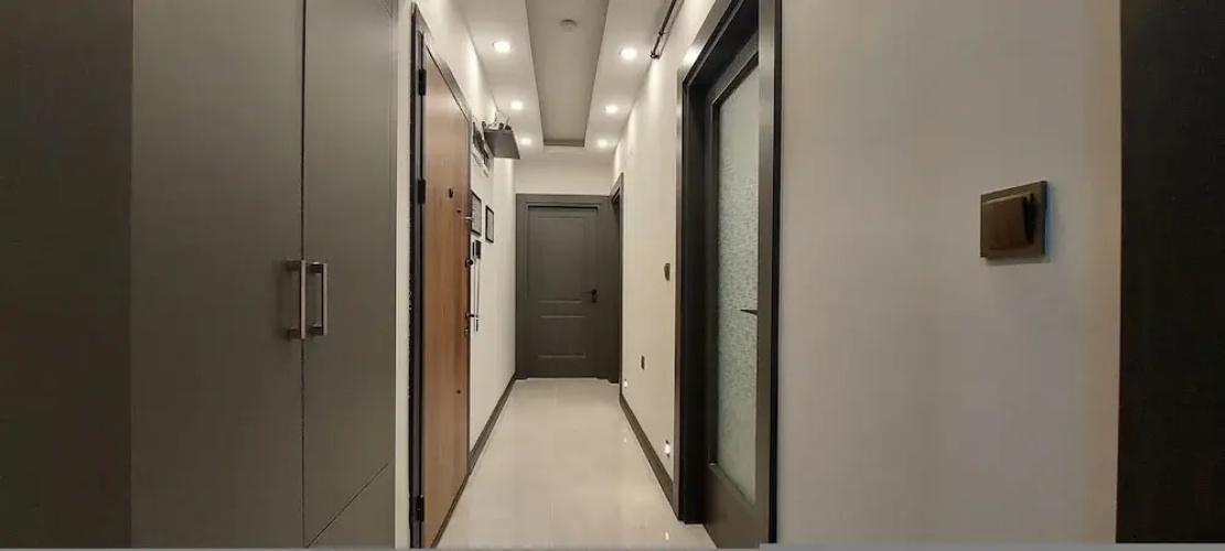 New Flat Large Living Space 1 Close to Lara Beach