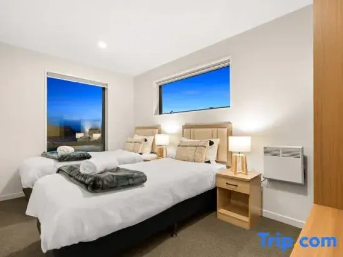 2 Bedrooms Double Apartment