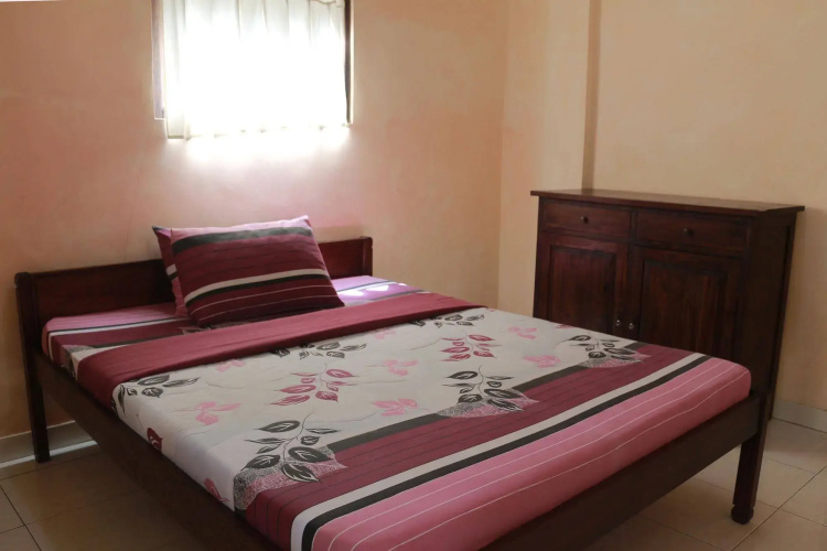 Citrus Tree Rooms - Arik