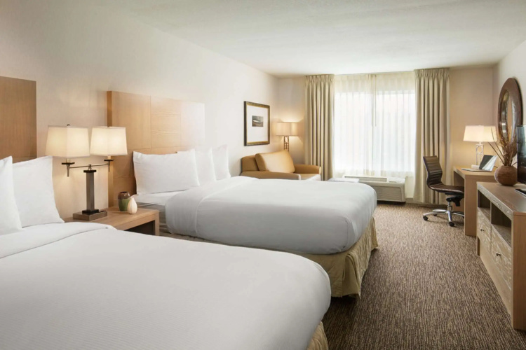 DoubleTree by Hilton Hotel Vancouver