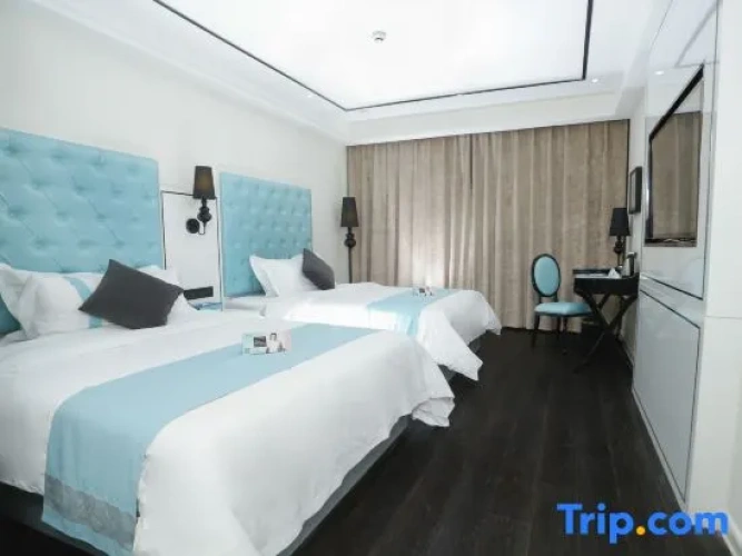 Standard Double room with view