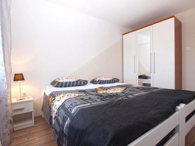 Apartment 1592