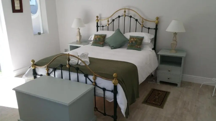Suite with mountain view
