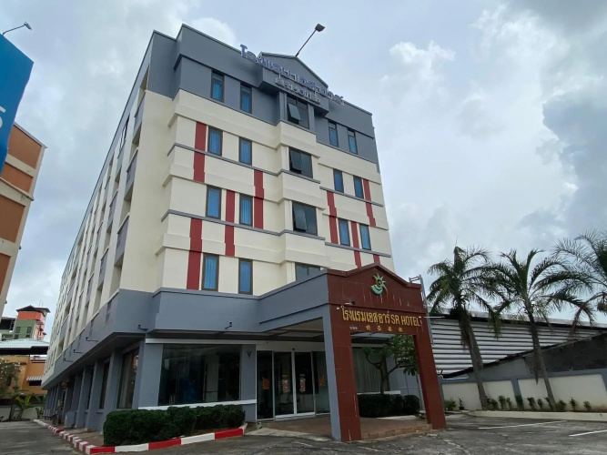 SR Hotel