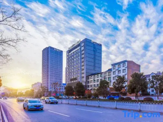 Baiyun Lake International Hotel