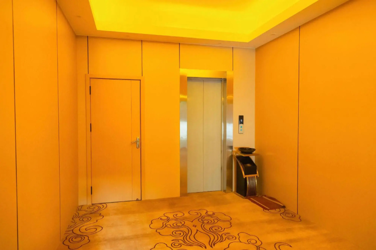 Heze Tianyi Business Hotel