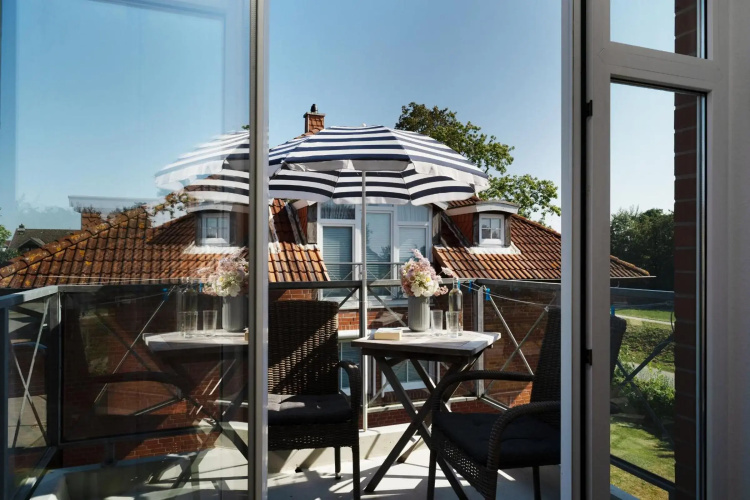 Ferienwohnung Weitblick mit Balkon im Kaiserhof 5