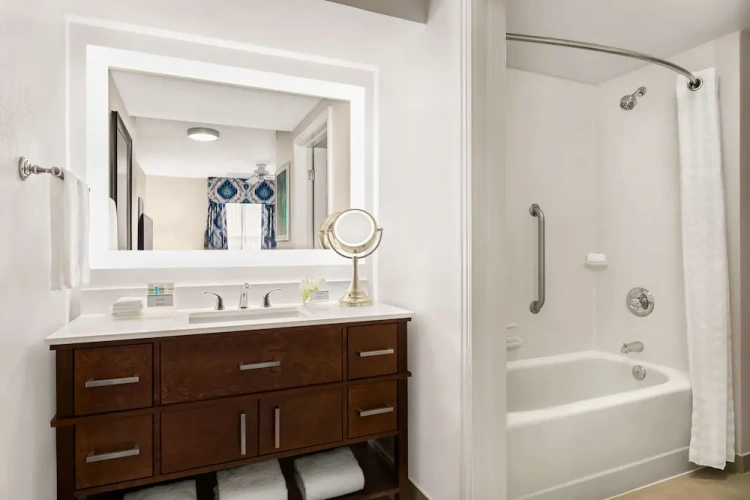 Quadruple Suite