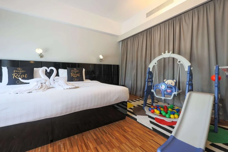 Standard Double Family room with city view