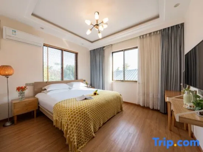 4 Bedrooms Villa