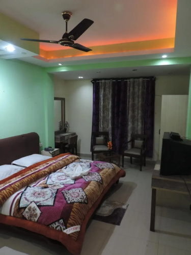 Hotel Shikharr Inn
