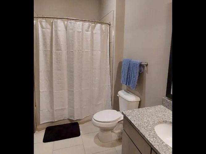 2 Bedroom 2 Bath Very Spacious