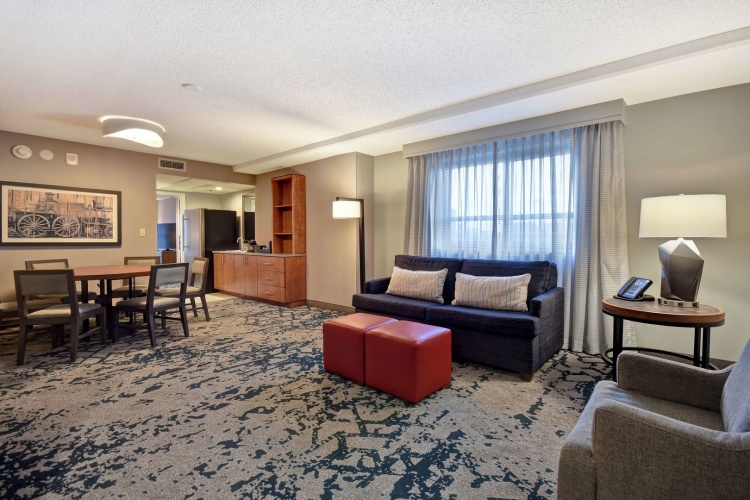 Embassy Suites by Hilton Omaha Downtown Old Market photo 8