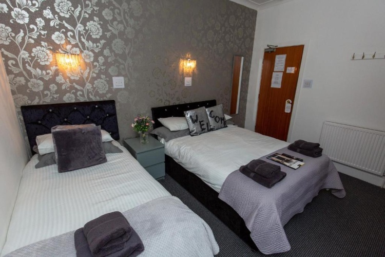Standard Twin room