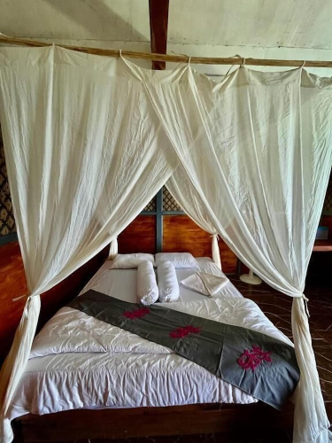 Gibran Dive Guest House