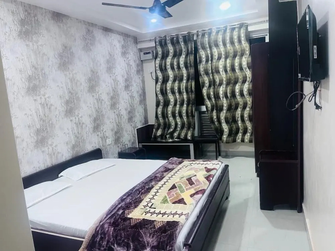 Hotel Shanti Inn