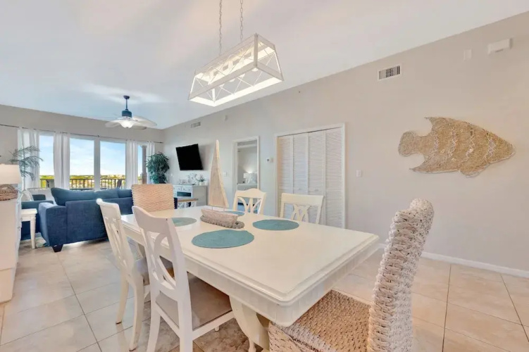 Harborview Grande Condominium