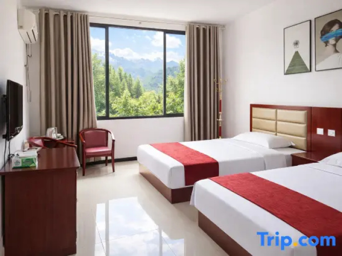 Standard room with lake view