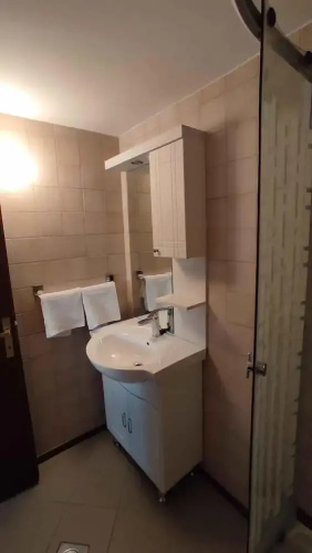 Apartment Car